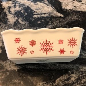 Nantucket Kitchen Bakeware, Holiday Christmas Snowflakes Stoneware Mini Loaf Pan